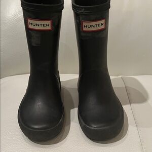 Hunter Kids First Classic Black Short Rain Boots with Red Logo Trim